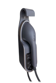 Vaporizador de roupas JVD Velyss 2 em 1 para engomadoria de hotel, exibindo o aparelho com design compacto e tubo de vapor.