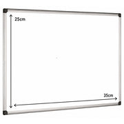 Quadro branco magnético de cerâmica com moldura de alumínio, tamanho 25x35 cm, da marca Pinto & Coelho.